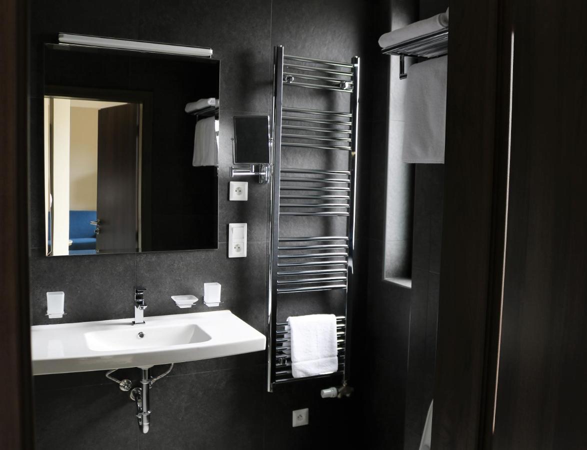 Wellness Hotel Queens 마리안스케 라즈네 외부 사진