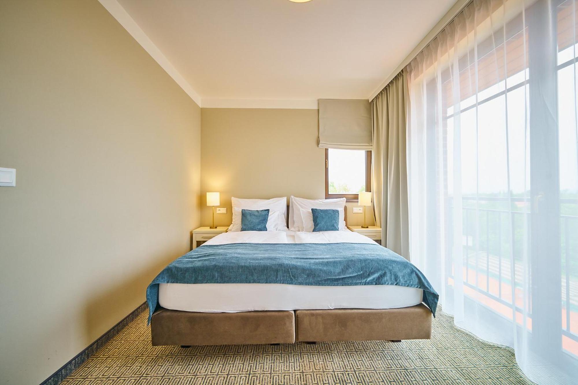 Wellness Hotel Queens 마리안스케 라즈네 외부 사진
