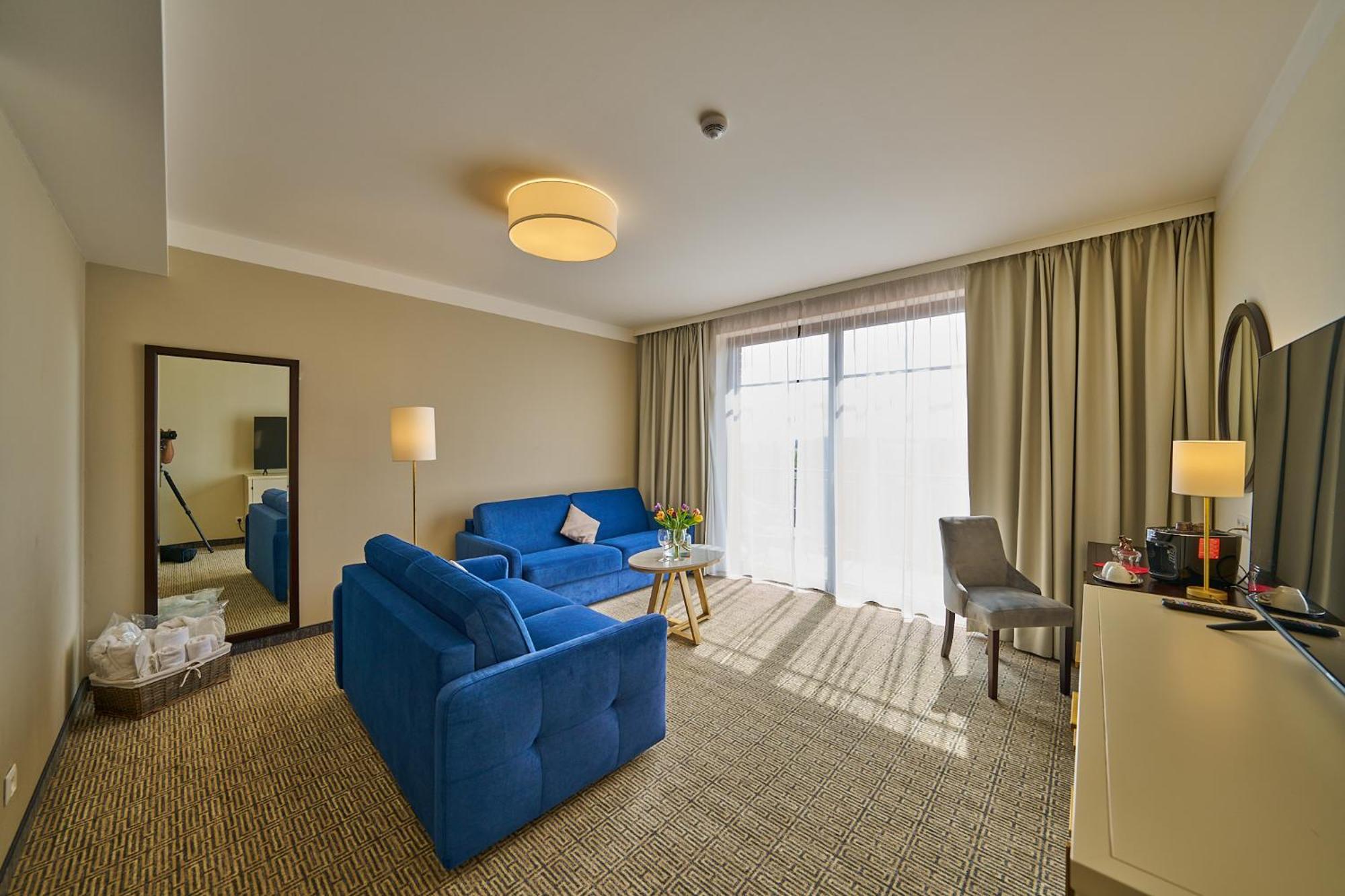 Wellness Hotel Queens 마리안스케 라즈네 외부 사진